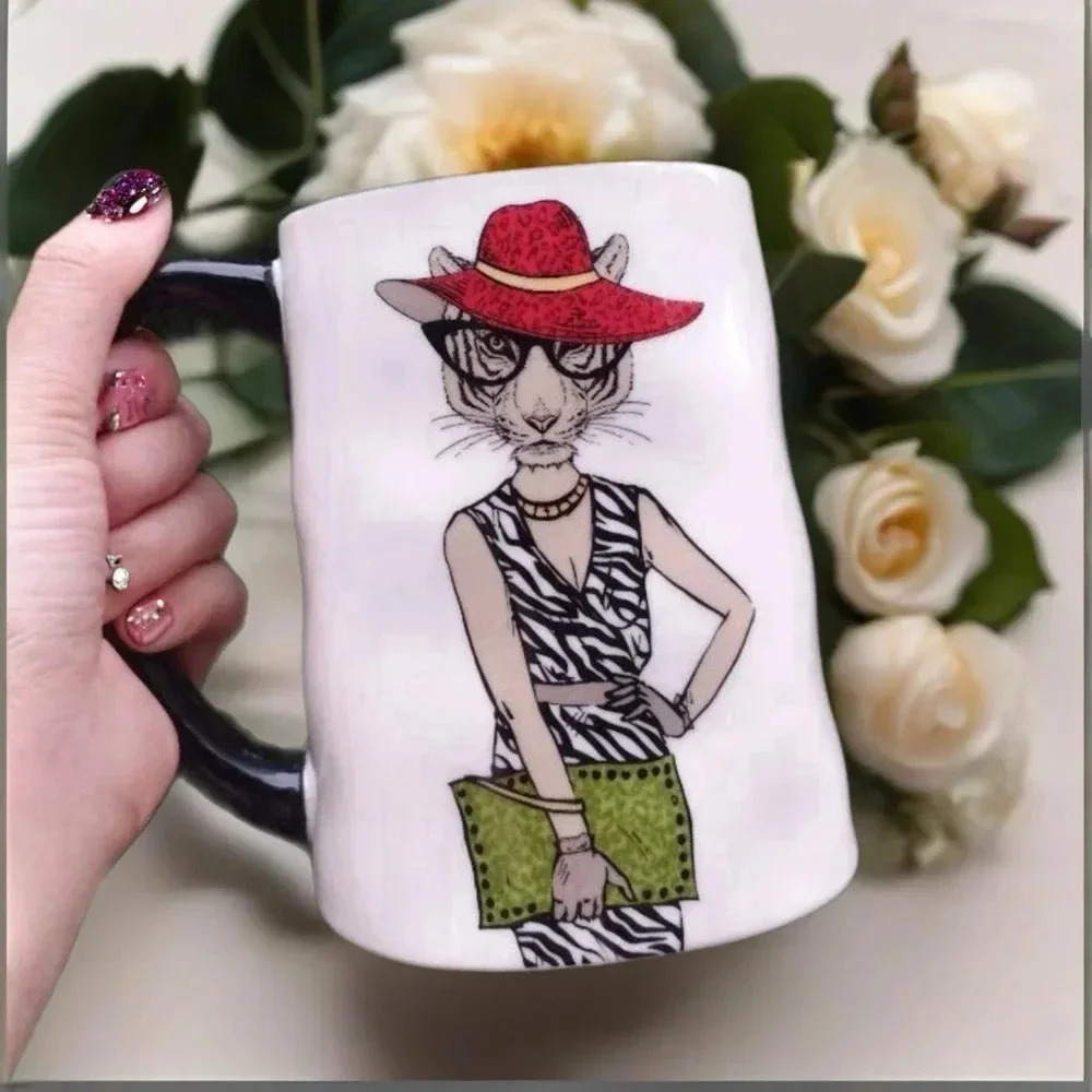 New SIGNATURE HOMEWARES INC Hipster Tiger Fashionista Ceramic Mug - Picture 1 of 5